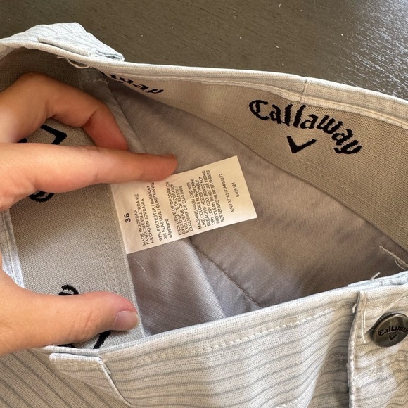 Callaway Golf Shorts Mens Size 36 White Gray Striped Flat Front Stretch Comfort - Picture 2 of 3